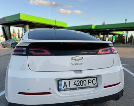 Белый Шевроле Вольт, объемом двигателя 1.4 л и пробегом 165 тыс. км за 9999 $, фото 25 на Automoto.ua