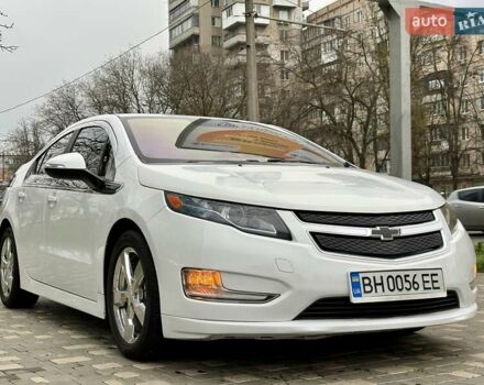 Белый Шевроле Вольт, объемом двигателя 1.4 л и пробегом 85 тыс. км за 9999 $, фото 74 на Automoto.ua