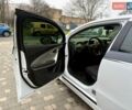Белый Шевроле Вольт, объемом двигателя 1.4 л и пробегом 85 тыс. км за 9999 $, фото 32 на Automoto.ua