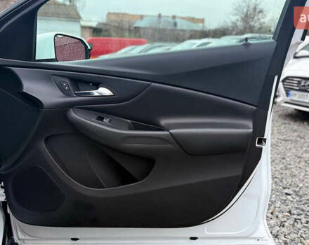 Білий Шевроле Вольт, об'ємом двигуна 1.49 л та пробігом 93 тис. км за 14900 $, фото 24 на Automoto.ua