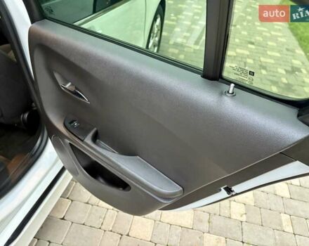 Белый Шевроле Вольт, объемом двигателя 1.4 л и пробегом 85 тыс. км за 9999 $, фото 58 на Automoto.ua