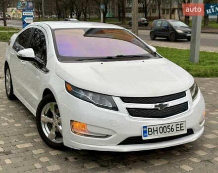 Белый Шевроле Вольт, объемом двигателя 1.4 л и пробегом 85 тыс. км за 9999 $, фото 4 на Automoto.ua