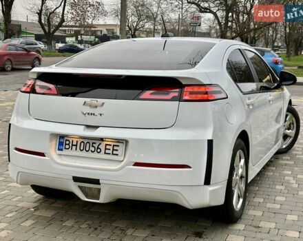 Белый Шевроле Вольт, объемом двигателя 1.4 л и пробегом 85 тыс. км за 9999 $, фото 10 на Automoto.ua