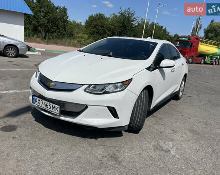 Шевроле Вольт 2015 в Каменское - Днепродзержинск на Automoto.ua Белый Шевроле Вольт, объемом двигателя 1.5 л и пробегом 177 тыс. км за 12900 $, фото 2 на Automoto.ua