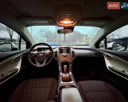 Белый Шевроле Вольт, объемом двигателя 1.4 л и пробегом 85 тыс. км за 9999 $, фото 63 на Automoto.ua