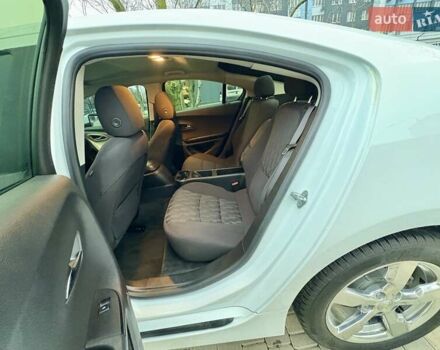 Белый Шевроле Вольт, объемом двигателя 1.4 л и пробегом 85 тыс. км за 9999 $, фото 67 на Automoto.ua