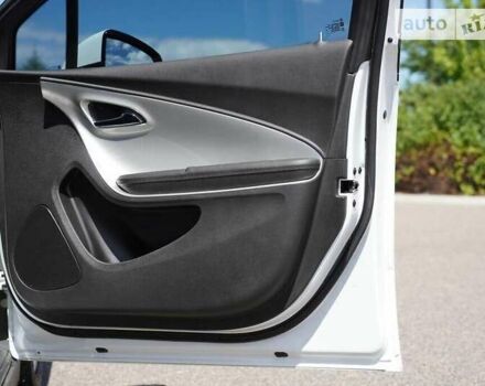 Білий Шевроле Вольт, об'ємом двигуна 0 л та пробігом 110 тис. км за 2500 $, фото 26 на Automoto.ua