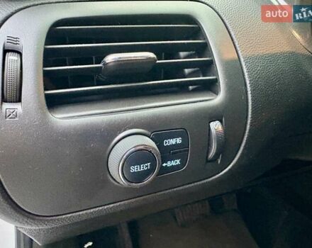 Белый Шевроле Вольт, объемом двигателя 1.4 л и пробегом 85 тыс. км за 9999 $, фото 41 на Automoto.ua