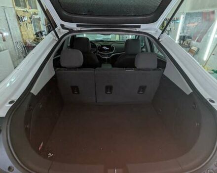 Белый Шевроле Вольт, объемом двигателя 0 л и пробегом 137 тыс. км за 13500 $, фото 8 на Automoto.ua