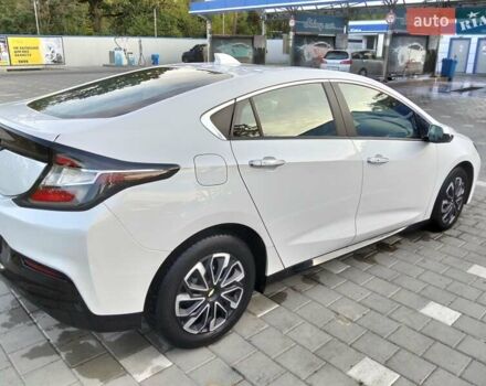 Белый Шевроле Вольт, объемом двигателя 1.5 л и пробегом 160 тыс. км за 14000 $, фото 3 на Automoto.ua