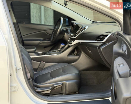 Белый Шевроле Вольт, объемом двигателя 1.49 л и пробегом 119 тыс. км за 13000 $, фото 9 на Automoto.ua