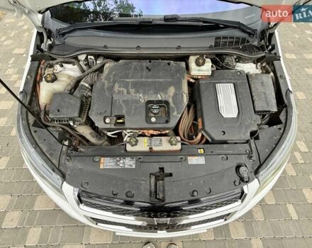 Белый Шевроле Вольт, объемом двигателя 1.4 л и пробегом 85 тыс. км за 9999 $, фото 72 на Automoto.ua