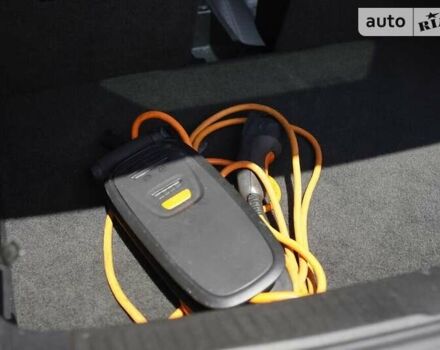 Белый Шевроле Вольт, объемом двигателя 0 л и пробегом 110 тыс. км за 2500 $, фото 24 на Automoto.ua