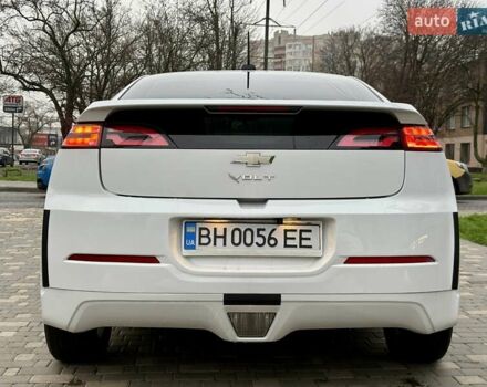 Белый Шевроле Вольт, объемом двигателя 1.4 л и пробегом 85 тыс. км за 9999 $, фото 20 на Automoto.ua