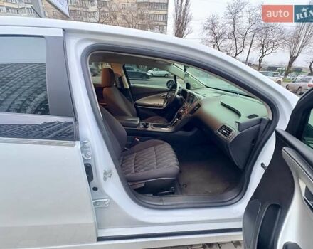 Белый Шевроле Вольт, объемом двигателя 1.4 л и пробегом 85 тыс. км за 9999 $, фото 47 на Automoto.ua