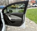 Белый Шевроле Вольт, объемом двигателя 1.4 л и пробегом 85 тыс. км за 9999 $, фото 44 на Automoto.ua