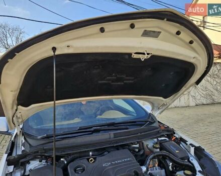 Білий Шевроле Вольт, об'ємом двигуна 1.5 л та пробігом 108 тис. км за 15500 $, фото 66 на Automoto.ua