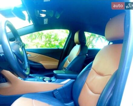 Белый Шевроле Вольт, объемом двигателя 1.49 л и пробегом 141 тыс. км за 16000 $, фото 5 на Automoto.ua