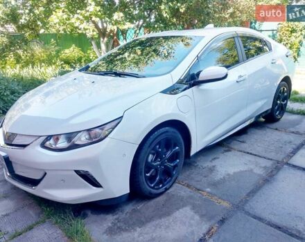 Белый Шевроле Вольт, объемом двигателя 1.49 л и пробегом 141 тыс. км за 16000 $, фото 1 на Automoto.ua