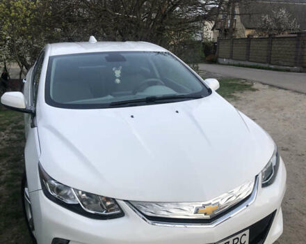 Белый Шевроле Вольт, объемом двигателя 1.49 л и пробегом 145 тыс. км за 14800 $, фото 2 на Automoto.ua