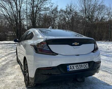 Белый Шевроле Вольт, объемом двигателя 1.49 л и пробегом 101 тыс. км за 16999 $, фото 9 на Automoto.ua
