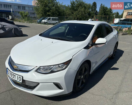 Белый Шевроле Вольт, объемом двигателя 1.5 л и пробегом 159 тыс. км за 11500 $, фото 1 на Automoto.ua
