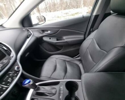 Белый Шевроле Вольт, объемом двигателя 1.5 л и пробегом 154 тыс. км за 14900 $, фото 11 на Automoto.ua