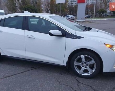 Белый Шевроле Вольт, объемом двигателя 1.5 л и пробегом 93 тыс. км за 15300 $, фото 2 на Automoto.ua