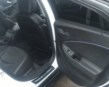 Білий Шевроле Вольт, об'ємом двигуна 1.49 л та пробігом 128 тис. км за 15000 $, фото 16 на Automoto.ua