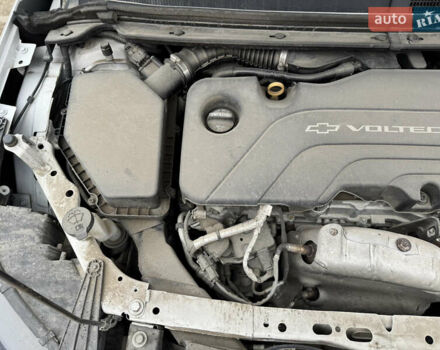 Белый Шевроле Вольт, объемом двигателя 1.5 л и пробегом 88 тыс. км за 18130 $, фото 19 на Automoto.ua