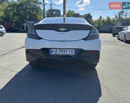 Белый Шевроле Вольт, объемом двигателя 1.5 л и пробегом 159 тыс. км за 11500 $, фото 6 на Automoto.ua