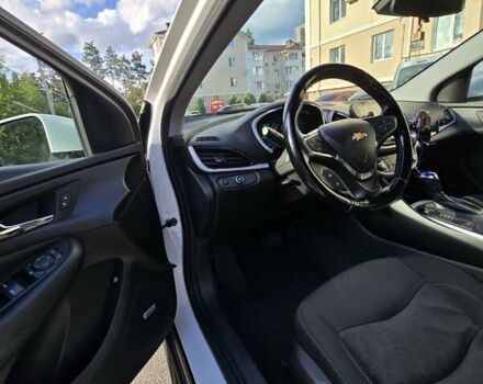 Білий Шевроле Вольт, об'ємом двигуна 1.49 л та пробігом 206 тис. км за 16000 $, фото 6 на Automoto.ua