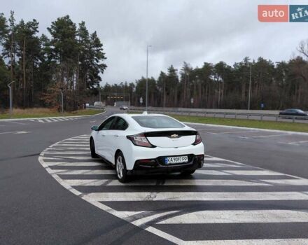 Белый Шевроле Вольт, объемом двигателя 1.49 л и пробегом 218 тыс. км за 13500 $, фото 3 на Automoto.ua