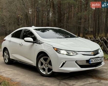 Белый Шевроле Вольт, объемом двигателя 1.5 л и пробегом 144 тыс. км за 14999 $, фото 5 на Automoto.ua