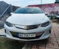Білий Шевроле Вольт, об'ємом двигуна 1.49 л та пробігом 119 тис. км за 17800 $, фото 2 на Automoto.ua