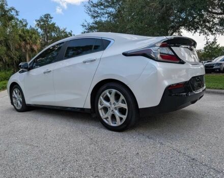 Белый Шевроле Вольт, объемом двигателя 1.5 л и пробегом 65 тыс. км за 11000 $, фото 4 на Automoto.ua