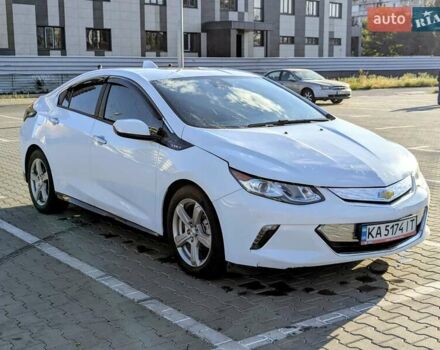 Белый Шевроле Вольт, объемом двигателя 1.49 л и пробегом 106 тыс. км за 16500 $, фото 4 на Automoto.ua