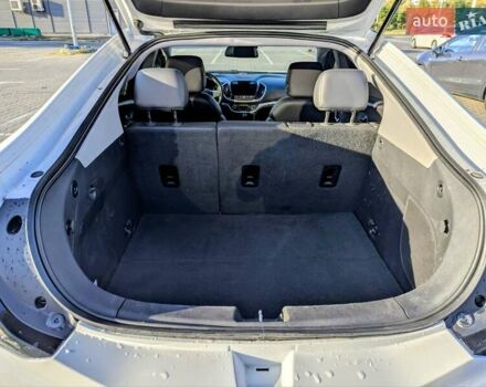 Белый Шевроле Вольт, объемом двигателя 1.49 л и пробегом 106 тыс. км за 16500 $, фото 16 на Automoto.ua