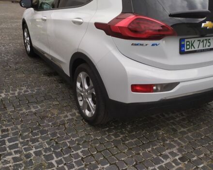 Белый Шевроле Вольт, объемом двигателя 0 л и пробегом 175 тыс. км за 15000 $, фото 2 на Automoto.ua