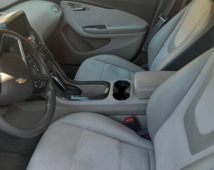Белый Шевроле Вольт, объемом двигателя 1.4 л и пробегом 184 тыс. км за 10000 $, фото 3 на Automoto.ua