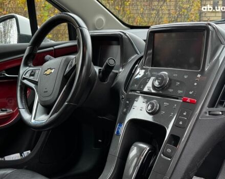 Белый Шевроле Вольт, объемом двигателя 1.4 л и пробегом 171 тыс. км за 10690 $, фото 22 на Automoto.ua