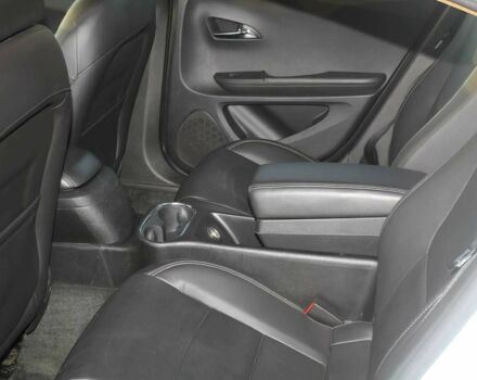 Білий Шевроле Вольт, об'ємом двигуна 1.4 л та пробігом 86 тис. км за 2300 $, фото 5 на Automoto.ua