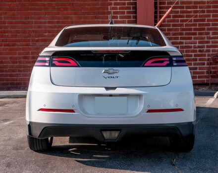 Шевроле Вольт 2014 в Виннице на Automoto.ua Белый Шевроле Вольт, объемом двигателя 1.4 л и пробегом 86 тыс. км за 6400 $, фото 5 на Automoto.ua