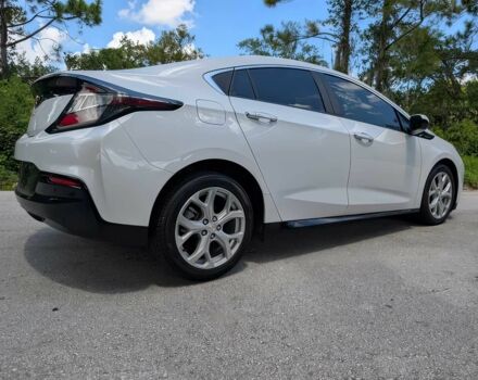 Белый Шевроле Вольт, объемом двигателя 1.5 л и пробегом 44 тыс. км за 12300 $, фото 3 на Automoto.ua