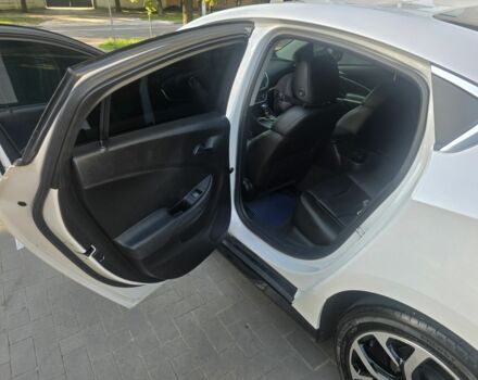 Белый Шевроле Вольт, объемом двигателя 1.5 л и пробегом 83 тыс. км за 18000 $, фото 3 на Automoto.ua