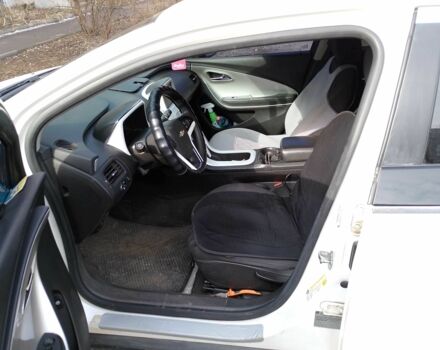 Шевроле Вольт 2013 в Кривом Роге на Automoto.ua Белый Шевроле Вольт, объемом двигателя 1.4 л и пробегом 215 тыс. км за 9000 $, фото 2 на Automoto.ua