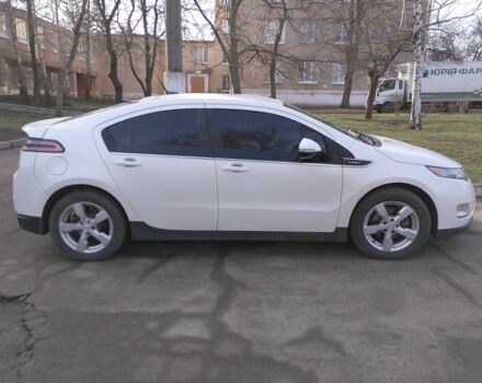 Шевроле Вольт 2013 в Кривом Роге на Automoto.ua Белый Шевроле Вольт, объемом двигателя 1.4 л и пробегом 215 тыс. км за 9000 $, фото 1 на Automoto.ua