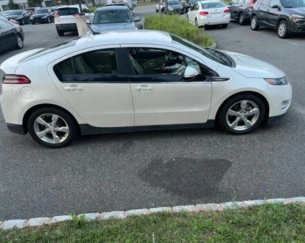 Белый Шевроле Вольт, объемом двигателя 1.4 л и пробегом 84 тыс. км за 10200 $, фото 3 на Automoto.ua