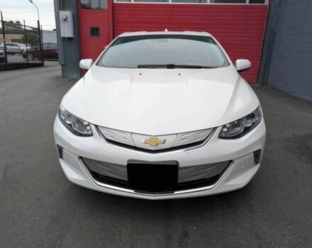 Белый Шевроле Вольт, объемом двигателя 1.5 л и пробегом 62 тыс. км за 3800 $, фото 1 на Automoto.ua