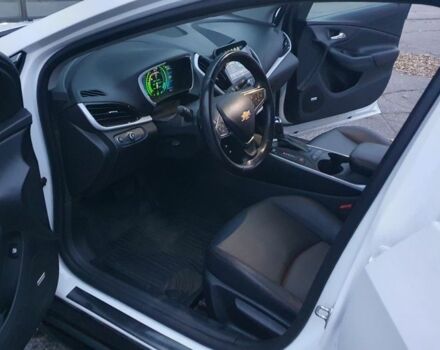 Білий Шевроле Вольт, об'ємом двигуна 1.5 л та пробігом 93 тис. км за 15300 $, фото 6 на Automoto.ua